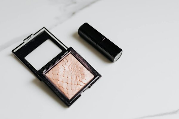 Choosing the Perfect Wool Gloves for a Cozy UK Winter: Your Ultimate Guide